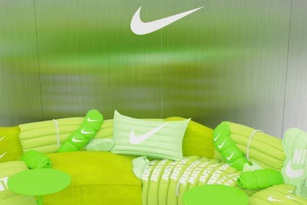 Crosby Studios создает виртуальный диван, обитый зелеными куртками Nike